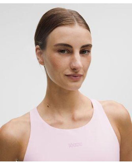 lululemon athletica Red – Energy High-Neck Longline Sports Bra Evolve Medium Support, B-D Cups – –