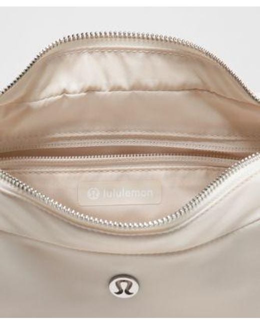 lululemon athletica White City Essentials Shoulder Bag 4L