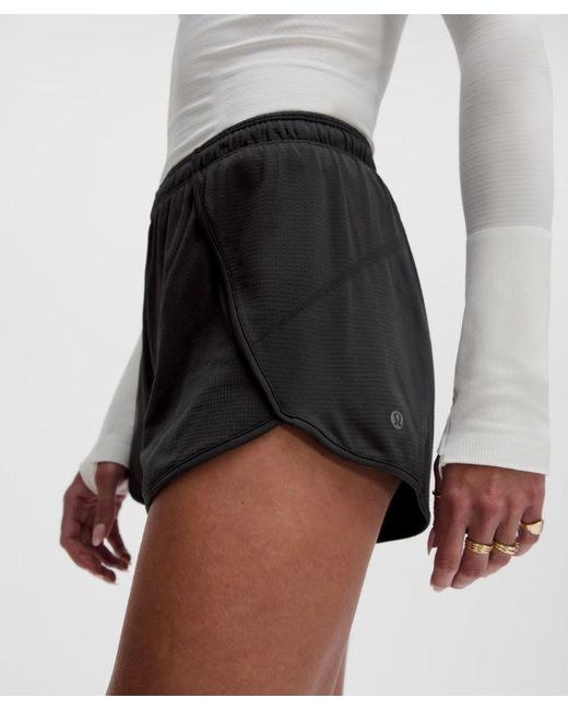 lululemon athletica Black – Swiftly Mid-Rise Shorts – 3" – – Size 4
