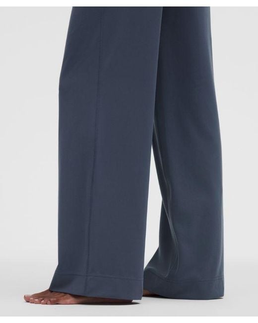 lululemon athletica Black – Groove High-Rise Wide-Leg Pants Regular – – Size 4