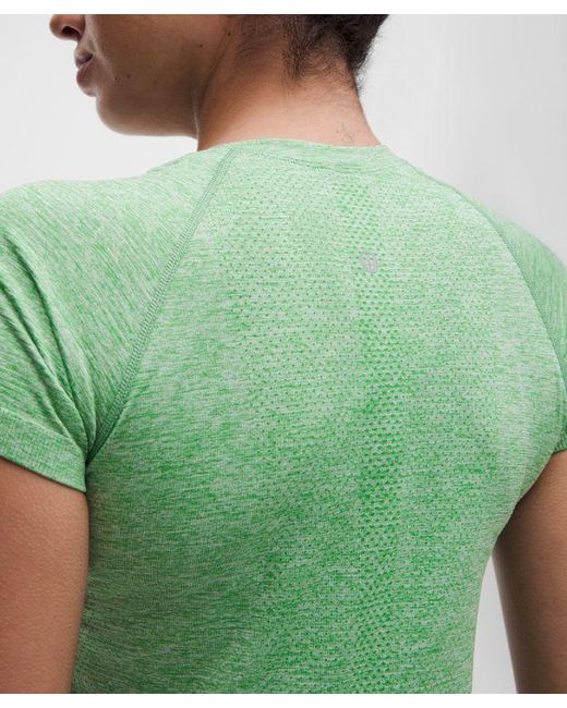 lululemon – Swiftly Tech Short-Sleeve Shirt 2.4 Waist Length
