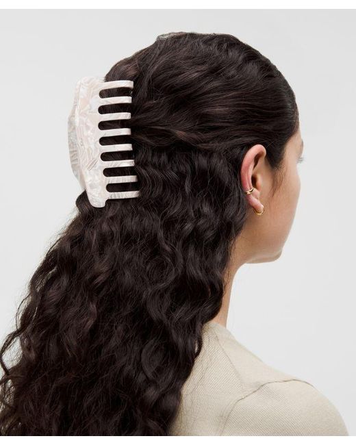 lululemon athletica Natural Jumbo Claw Clip