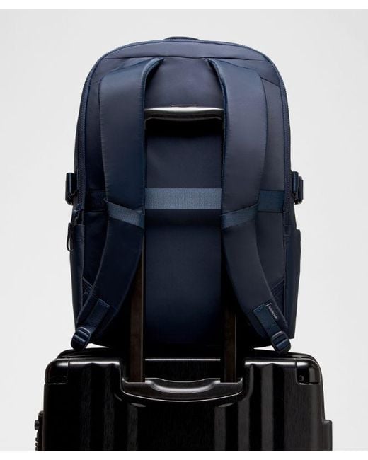 lululemon athletica Blue – New Crew Backpack Large 30L – Color Khaki