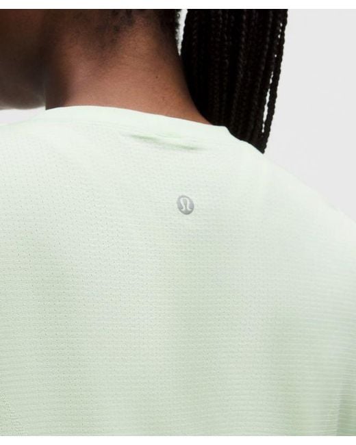 lululemon athletica Green – Swiftly Relaxed Short-Sleeve Shirt Hip Length Fit – – Size 4