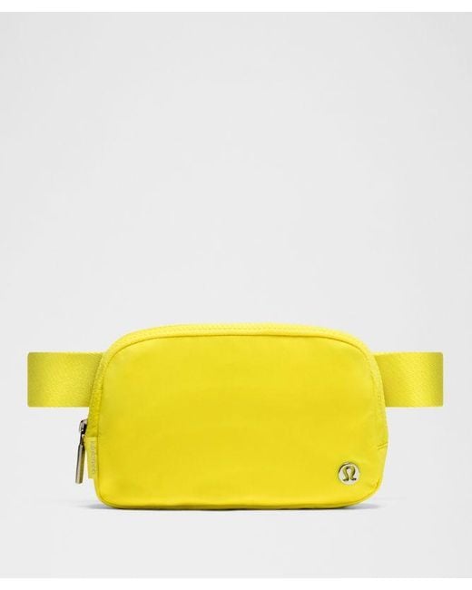 lululemon athletica Yellow – Everywhere Belt Bag 1L – /Neon