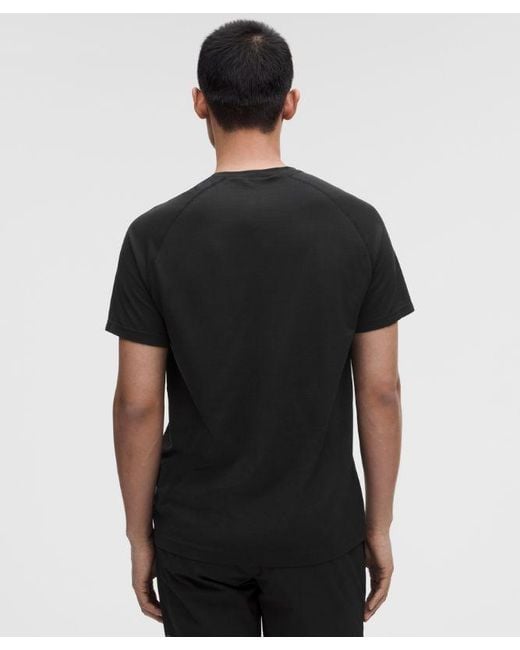 lululemon athletica Black – Metal Vent Tech Short-Sleeve Shirt Logo – – Size Large for men