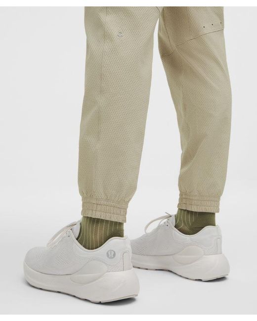 lululemon athletica Natural – License To Train Textured Joggers Regular – Color Khaki – Size Medium for men