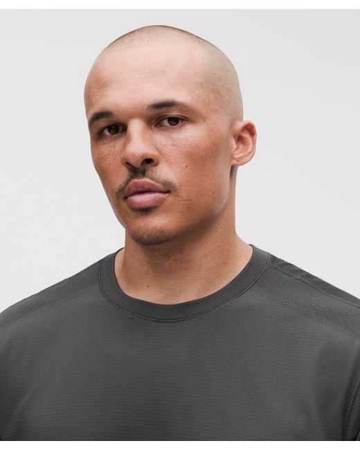 lululemon athletica Gray – Metal Vent Tech Relaxed-Fit Short-Sleeve Shirt Training – – Size Large for men