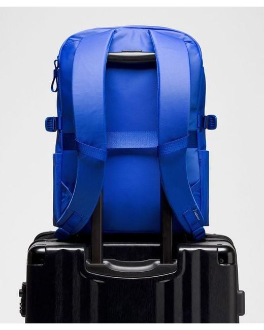 lululemon athletica Blue – New Crew Backpack 22L – /Khaki