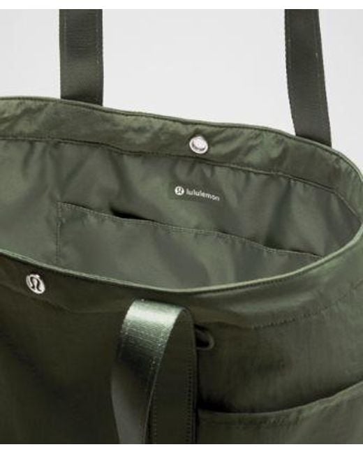 lululemon athletica Green – Daily Multi-Pocket Tote Bag 20L –