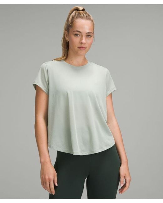 lululemon athletica Green – Lightweight Training Short-Sleeve Shirt – //Pastel – Size 14