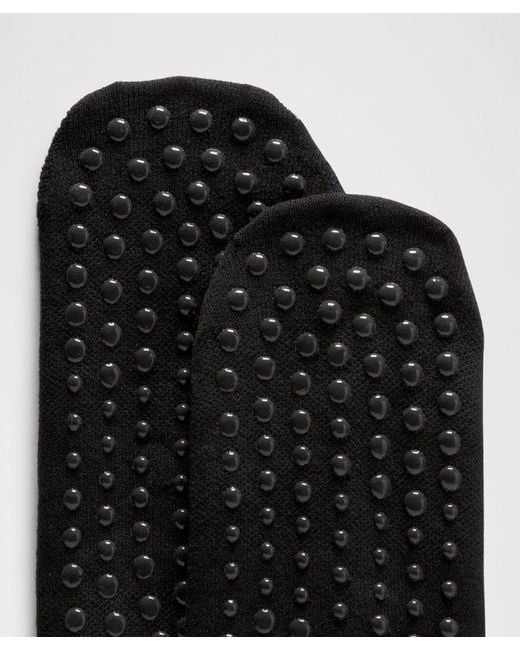 lululemon athletica Black – Find Your Balance Grip Tab Socks – –