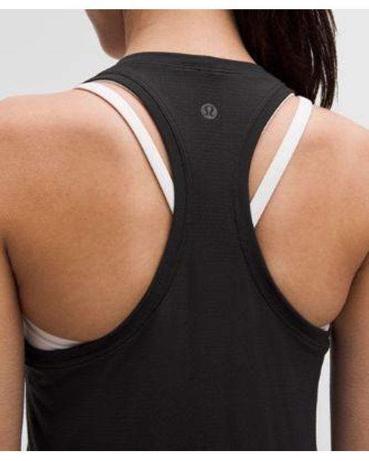lululemon athletica Black – Swiftly Tech Racerback Tank Top 2.4 Waist Length – – Size 4