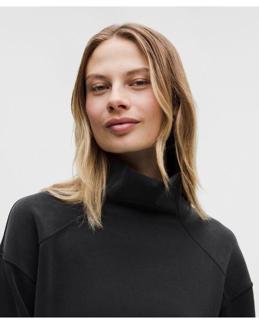 lululemon athletica Black – Brushed Softstreme Funnel Neck – – Size Medium