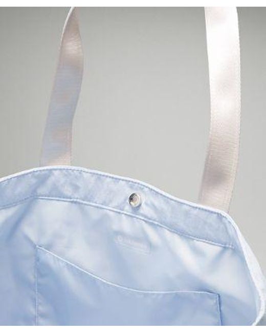 lululemon athletica White – Daily Multi-Pocket Tote Bag 20L – //Pastel