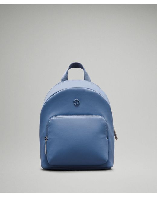 lululemon – Knit Nylon Micro Backpack 4L – in Blue | Lyst display picture 3