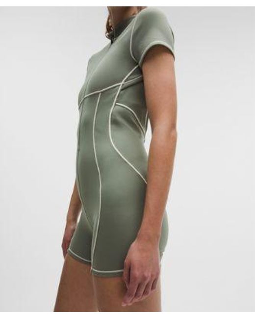 lululemon athletica Green – Ultralu Contour-Seam Onesie – 4" – /Pastel – Size Large