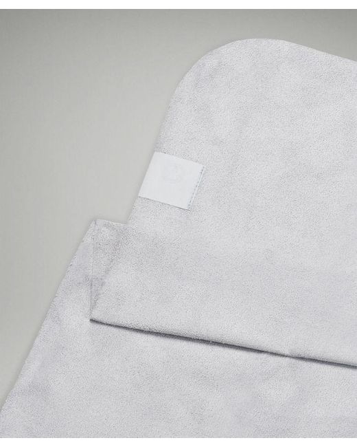 lululemon athletica Gray – The (Small) Yoga Mat Towel –
