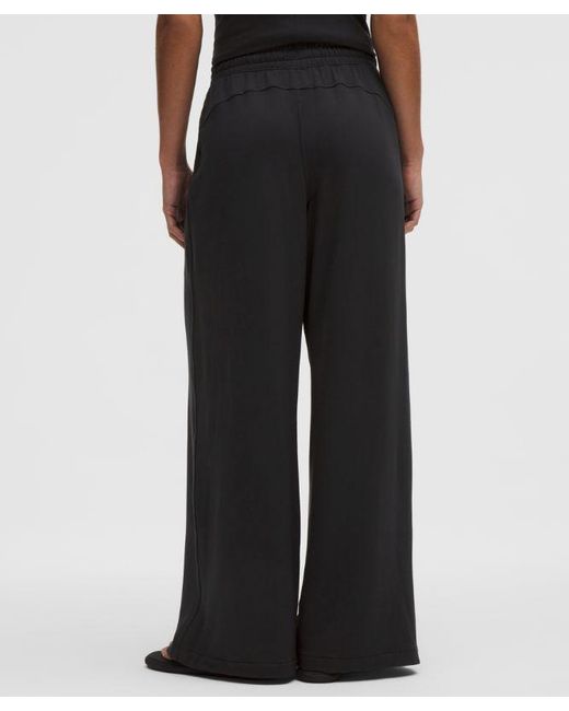 lululemon athletica Black – Becalm High-Rise Pleated Extra-Wide Leg Pants Fabric – – Size Medium