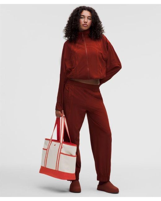 lululemon athletica Red – Daily Multi-Pocket Zip-Top Tote Bag 18L –