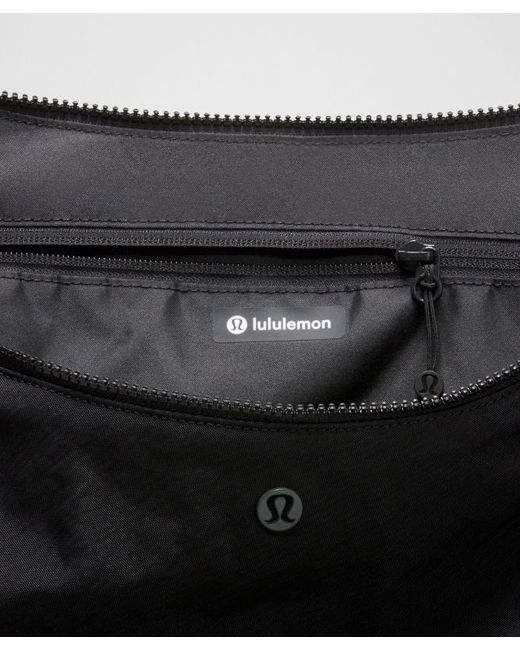lululemon athletica Black – Large Slouchy Sling Bag 13L Paracord –