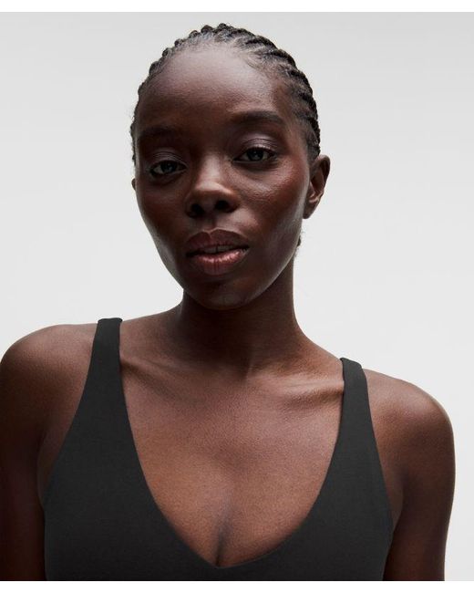 lululemon athletica Black – Focuser V-Neck Sports Bra Light Support, A/B Cup – – Size Large
