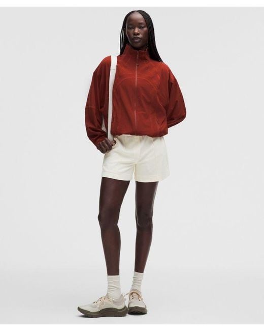 lululemon athletica Red – Lightweight Softstreme Mid-Rise Pintuck Shorts – 4" – – Size Large