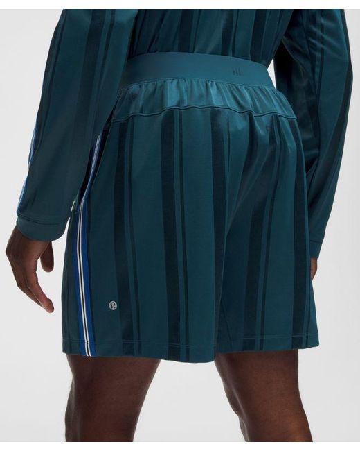 lululemon athletica Blue – Knit Stripe Linerless Training Shorts – 7" – Size Large for men