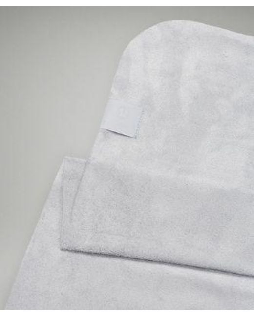 lululemon athletica Gray – The Yoga Mat Towel –