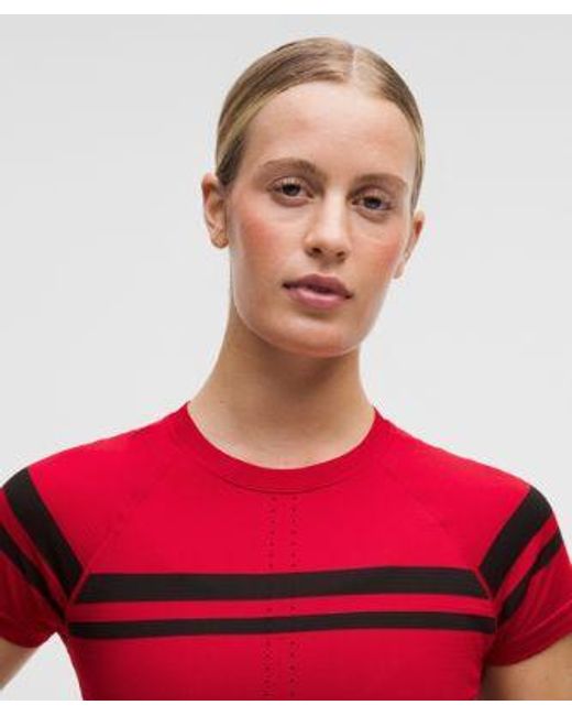 lululemon athletica Red – Swiftly Tech Cropped Short-Sleeve Shirt 2.4 Stripe – – Size 4
