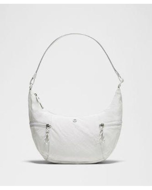 lululemon athletica White – Slouchy Sling Bag 6L –
