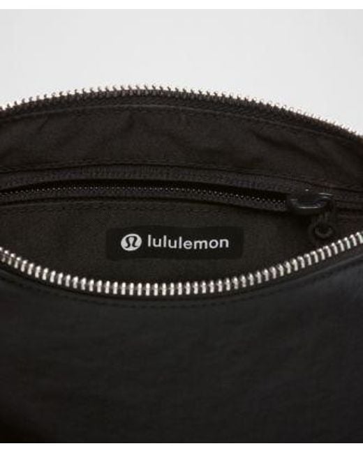 lululemon athletica Black Ruched Shoulder Bag Mini 1.5L