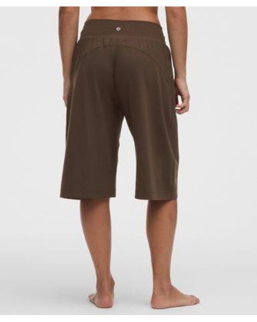 lululemon athletica Brown – Groove Mid-Rise Relaxed Bermuda Shorts – – Size 6