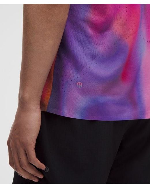 lululemon athletica Purple – Fast And Free Short-Sleeve Shirt Race Length – Color Printed – Size Large for men