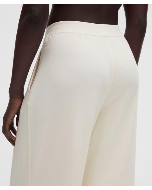 lululemon athletica White – Lightweight Softstreme Mid-Rise Pants Regular – – Size Large