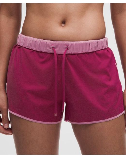 lululemon athletica Red – Two-Toned Mid-Rise Track Shorts – 3" – Size Large