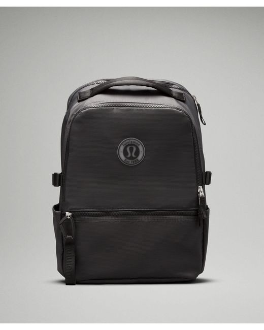 lululemon athletica New Crew Backpack 22l - Color Grey/black