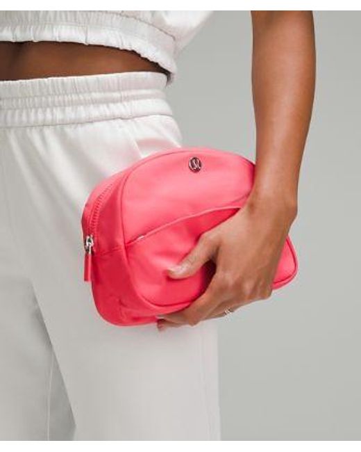 lululemon athletica Pink – City Essentials Pouch Bag 2L –