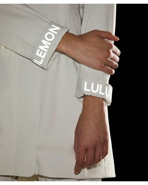 lululemon athletica Rain Rebel Jacket - Color White - Size 0