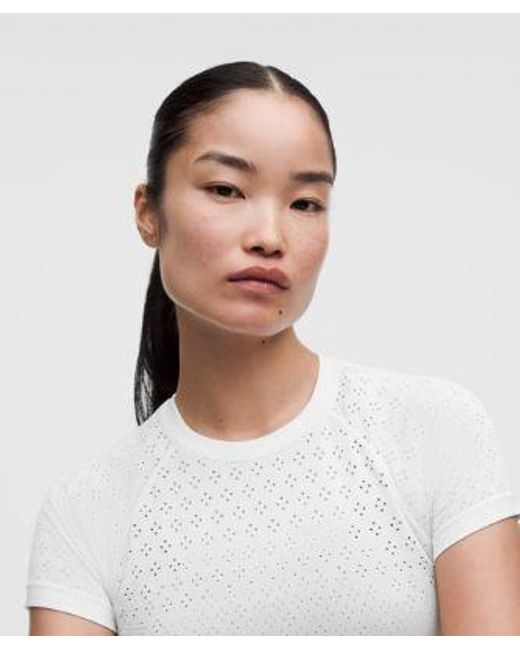 lululemon athletica White – Swiftly Tech Cropped Short-Sleeve Shirt 2.4 – – Size 4