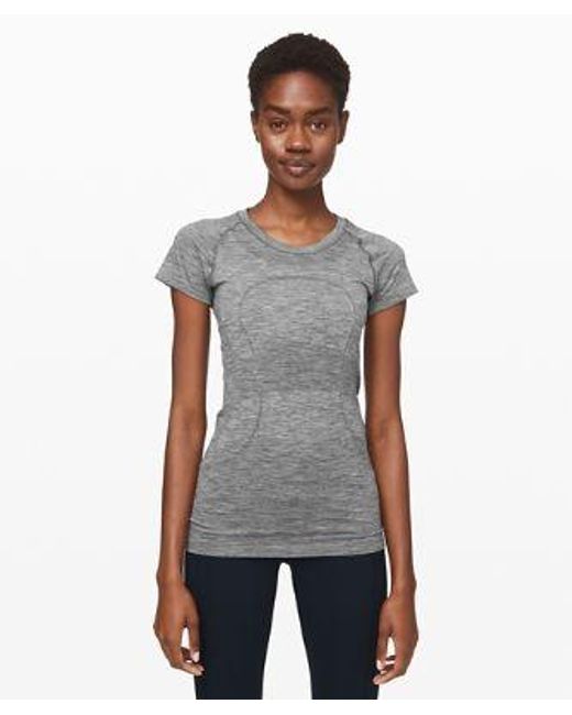lululemon athletica Gray – Swiftly Tech Short-Sleeve Crew T-Shirt – / –