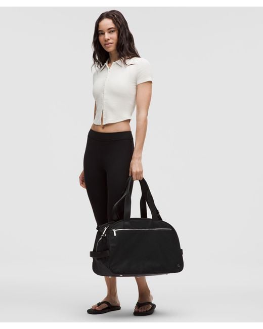 lululemon – City Essentials Duffle Bag 28L – in White | Lyst
