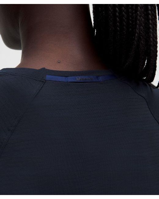 lululemon athletica Blue – License To Train Classic-Fit Long-Sleeve Shirt – – Size 4