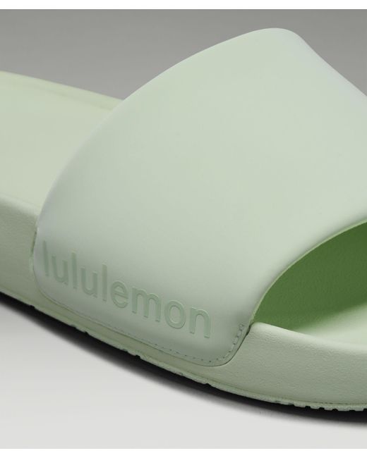 lululemon athletica Green – Restfeel Slides – –