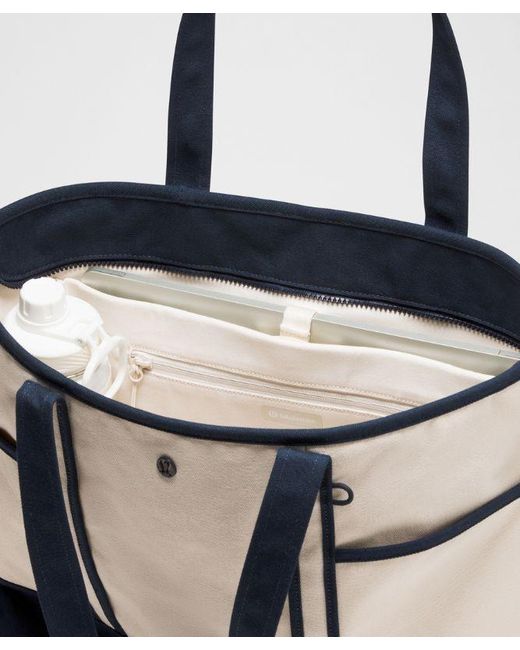 lululemon athletica White – Daily Multi-Pocket Zip-Top Tote Bag 18L –