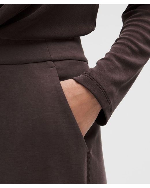 lululemon athletica Black – Softstreme High-Rise Straight-Leg Pants Regular – – Size Small