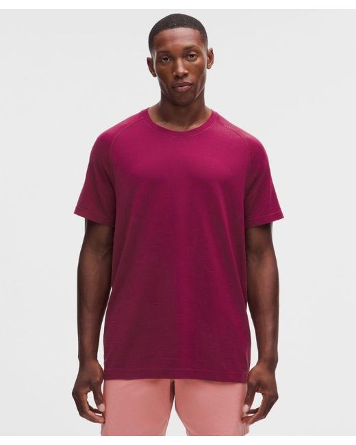 lululemon athletica Red – Metal Vent Tech Short-Sleeve Shirt – Size Large for men