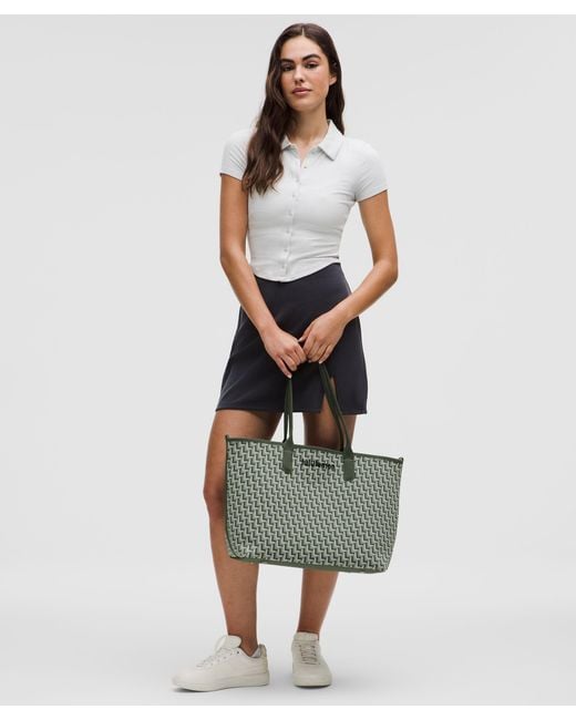 lululemon Classic Knit Tote Bag 18L in Gray | Lyst
