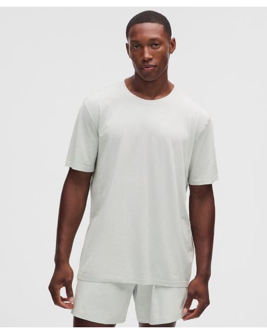 lululemon athletica White – Metal Vent Tech Relaxed-Fit Short-Sleeve Shirt – – Size Large for men