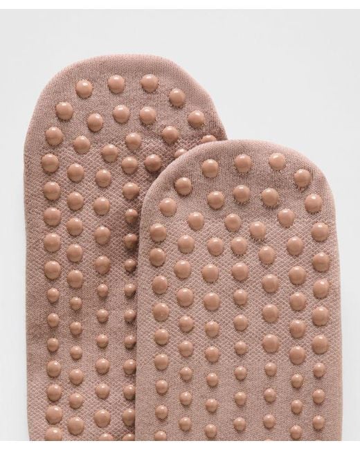 lululemon athletica Brown – Find Your Balance Grip Crew Socks – /Pastel –
